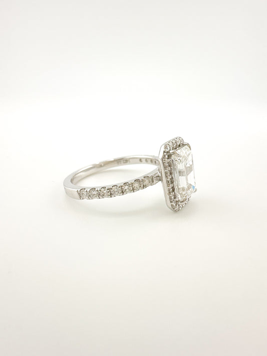 2.5ctw Emerald Cut Engagement Ring