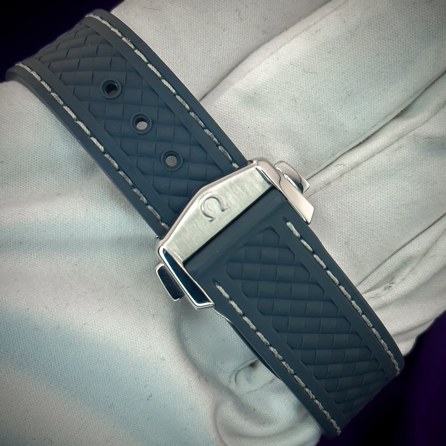 Omega Seamaster Aqua Terra 150M Small Seconds 41mm Blue Dial | Ref. 220.12.41.21.03.005